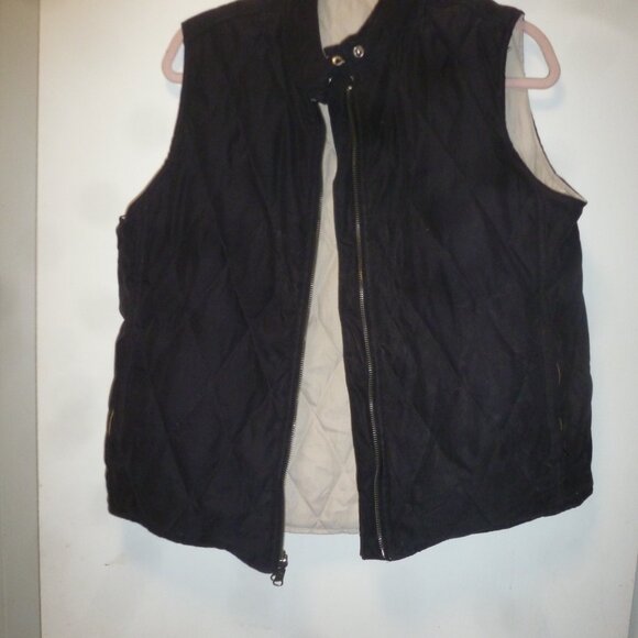 Reversible Vest - Picture 1 of 15